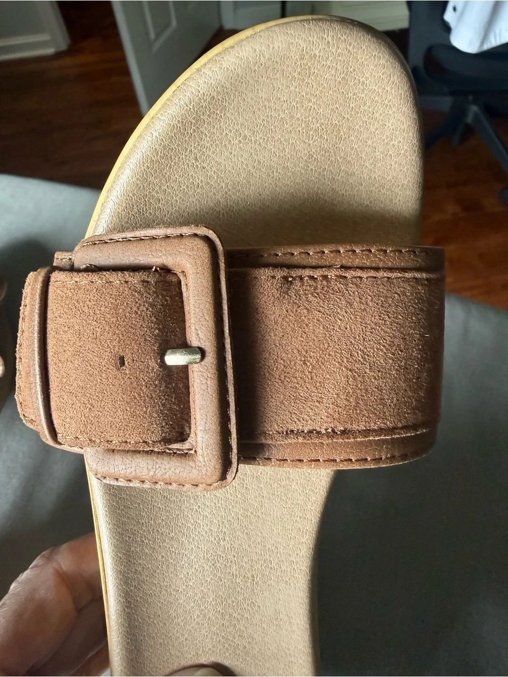 Dr Scholl’s Women's Tan Buckle Strap Sandals - Comfortable Heel